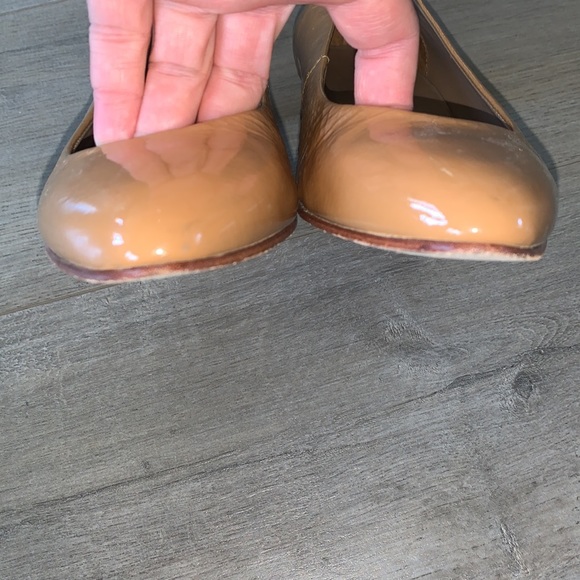 LL Bean Camel Patent Leather Shoes 7 - Picture 8 of 9